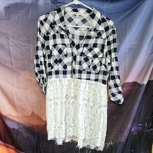 Elegant Checkered and Lace Mini Dress